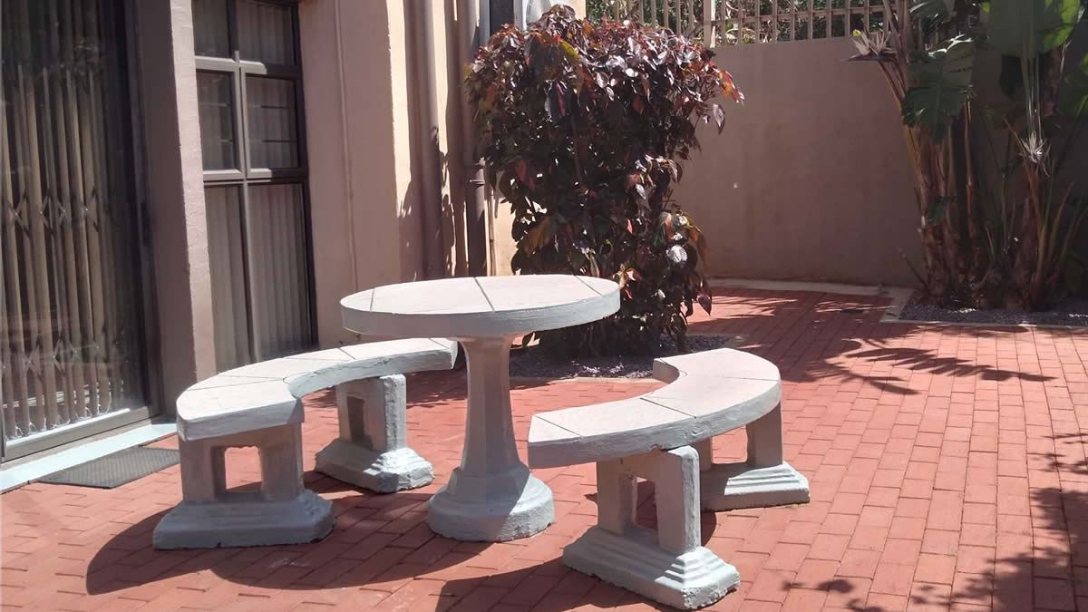 Patio braai at a Cabana Mio duplex